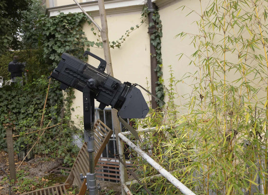 Astera AF250 Leo Fresnel Akku LED Linsenscheinwerfer