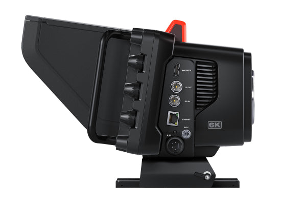 Blackmagic Design Studio Camera 6K Pro, 7'' LCD Bildschirm