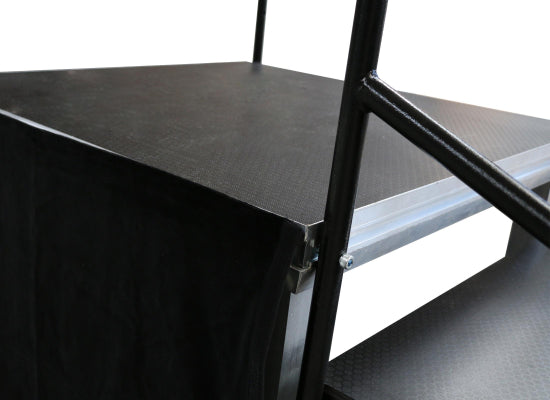 Global Truss GT Stage Deck Skirting, samtschwarz, 80x105cm