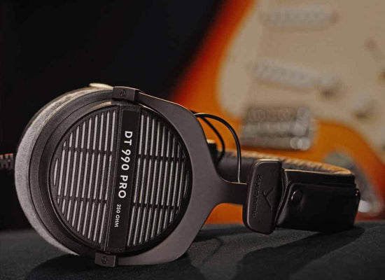Beyerdynamic DT 990 PRO offener Studiokopfhörer für Monitoring