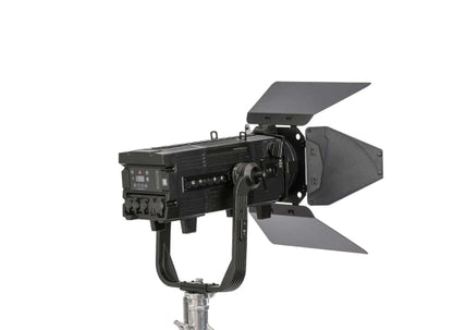 Astera AF250 Leo Fresnel Akku LED Linsenscheinwerfer
