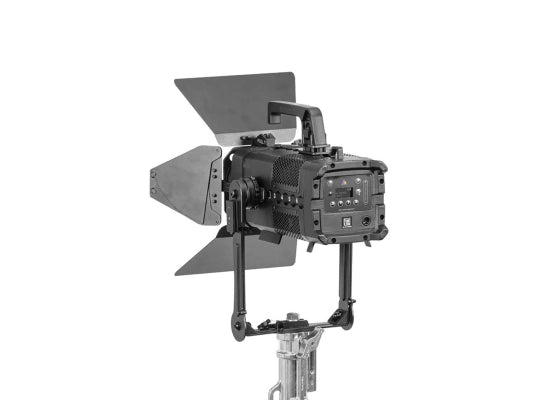 Astera AF80 Pluto Fresnel Akku LED Linsenscheinwerfer SET